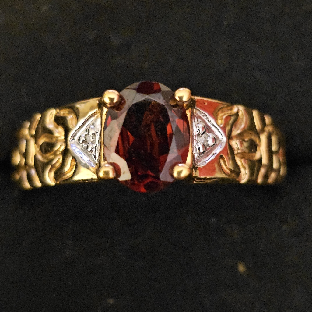925 Garnet,Diamond Yellow Gold Ring (Vintage)